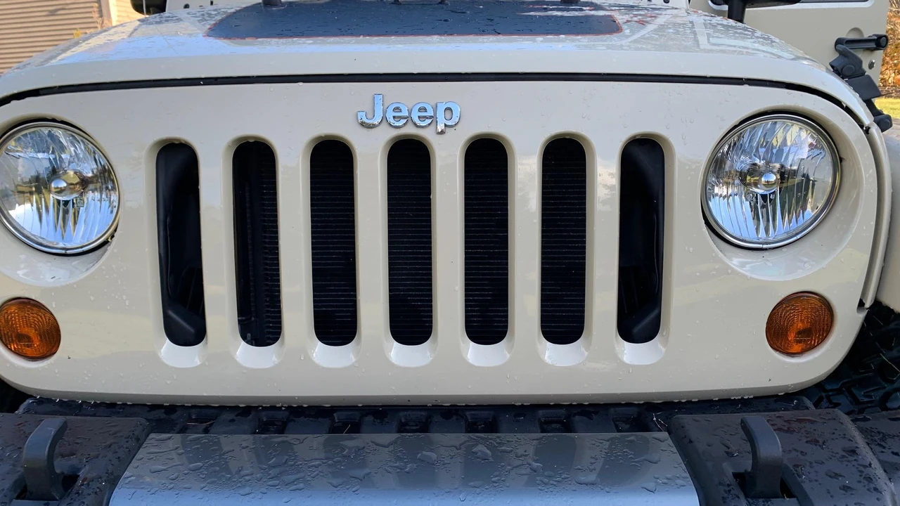 2011 Jeep JK Wrangler - Image 14 of 31