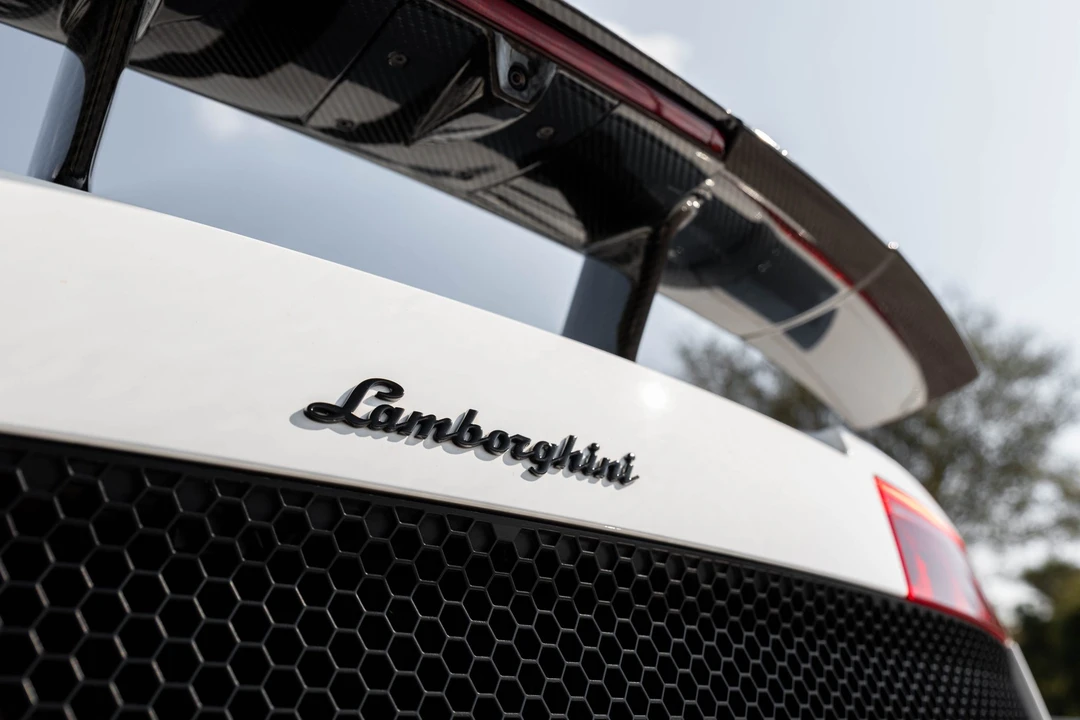 2011 Lamborghini Gallardo LP570-4 Spyder Performante - Image 28 of 31