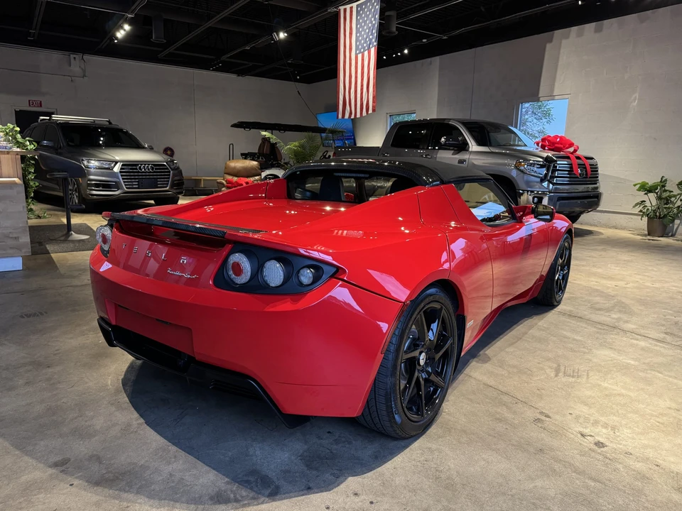 2011 Tesla Roadster - Image 11 of 31