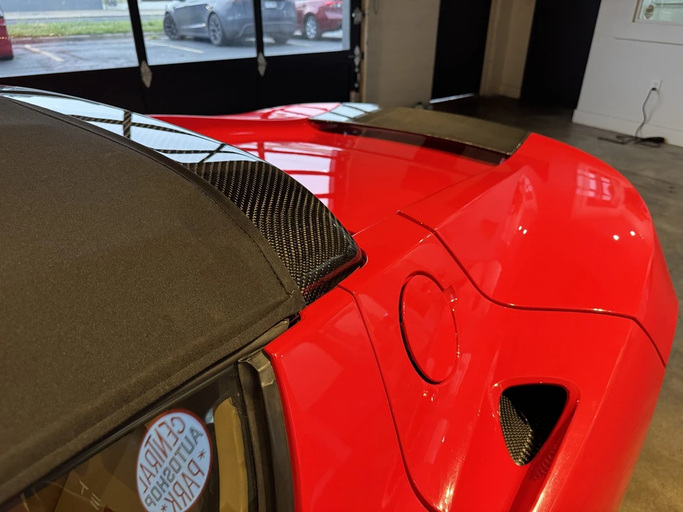 2011 Tesla Roadster - Image 18 of 31