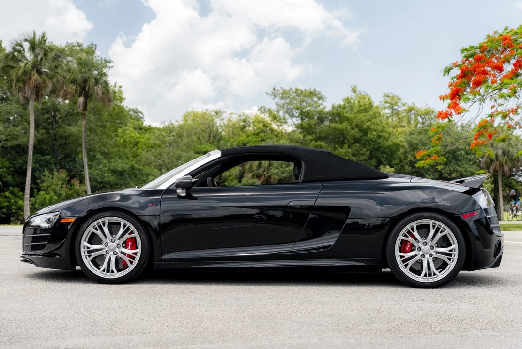2012 Audi 42 R8 - Image 8 of 31