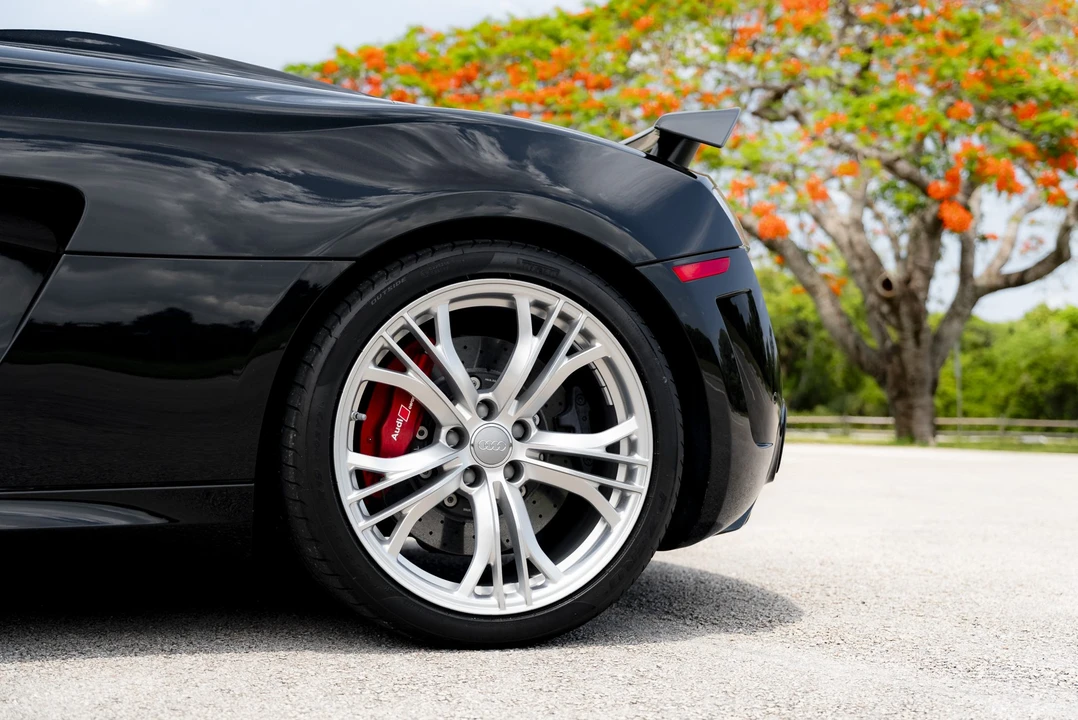 2012 Audi 42 R8 - Image 21 of 31