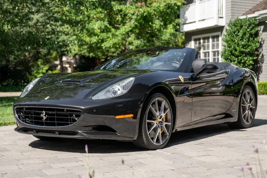 2012 Ferrari California - Image 2 of 31