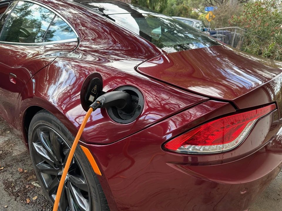 2012 Fisker Karma - Image 29 of 31