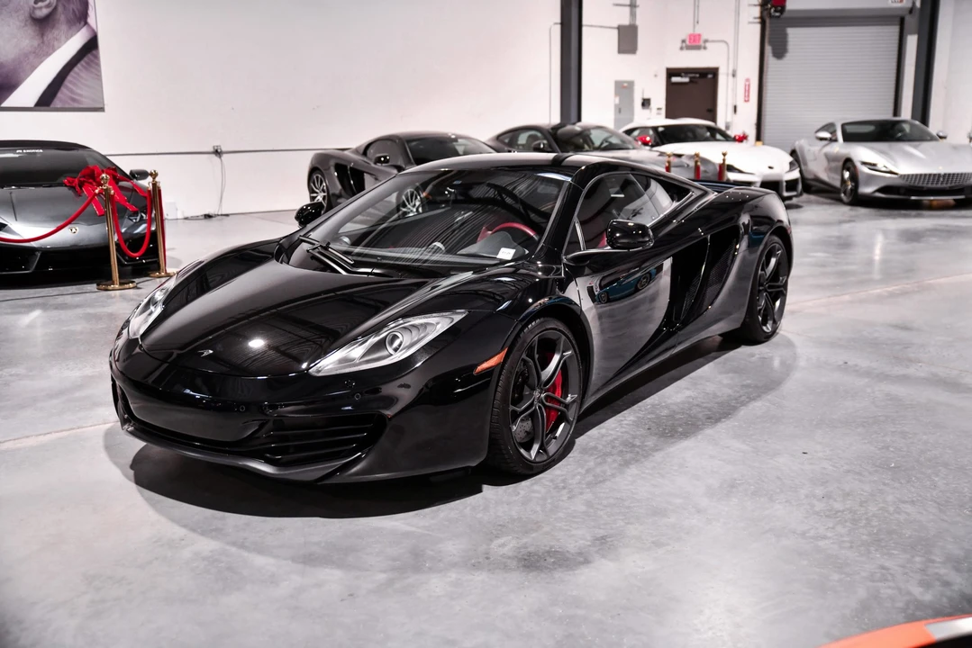 2012 McLaren MP4-12C - Image 3 of 31