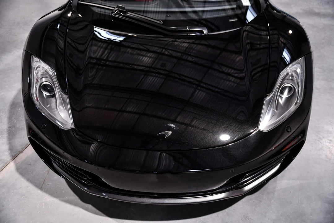 2012 McLaren MP4-12C - Image 17 of 31
