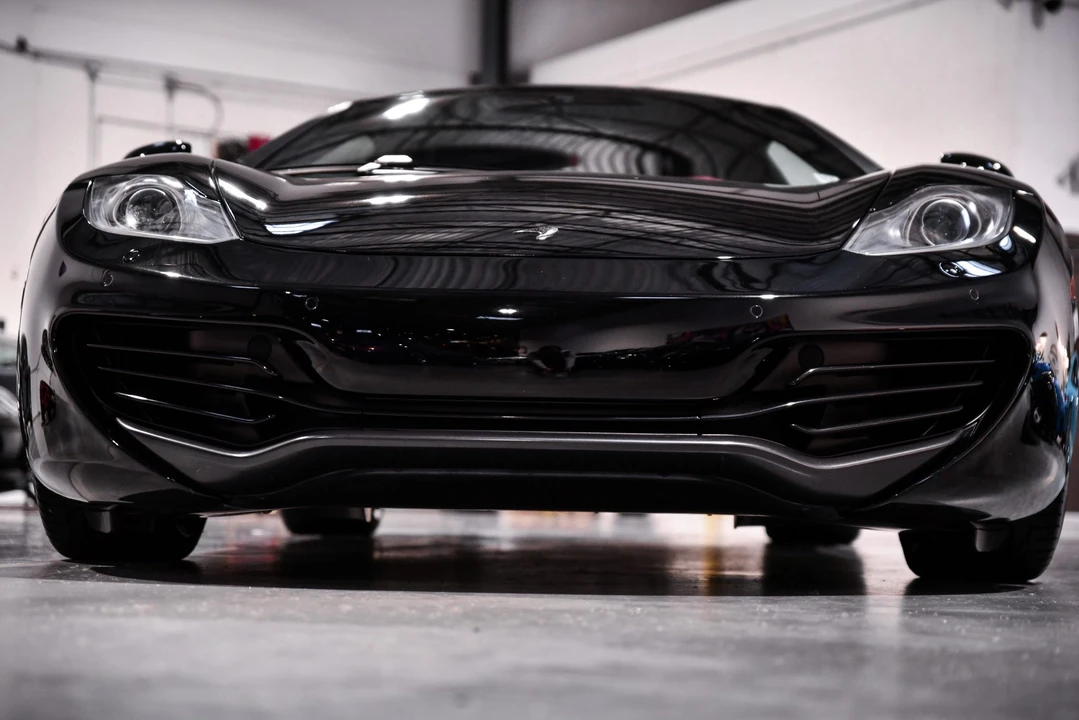 2012 McLaren MP4-12C - Image 16 of 31