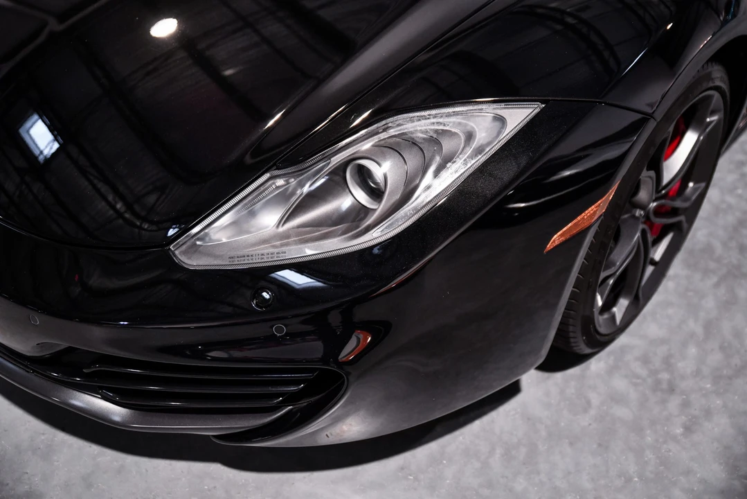 2012 McLaren MP4-12C - Image 20 of 31