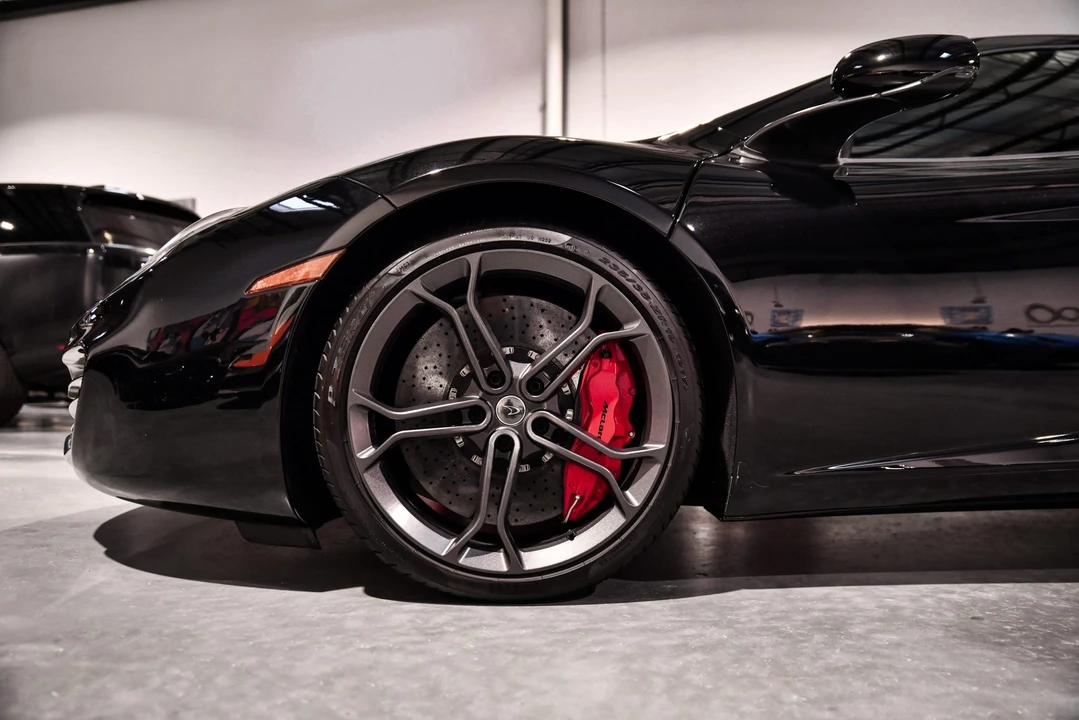 2012 McLaren MP4-12C - Image 12 of 31