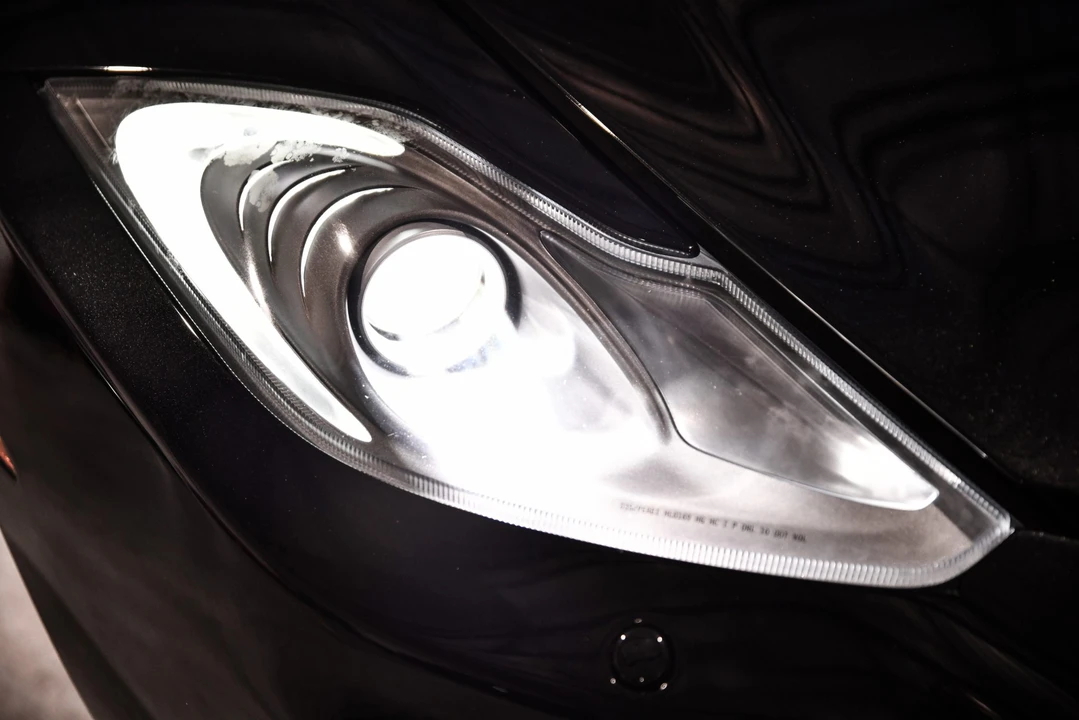 2012 McLaren MP4-12C - Image 23 of 31