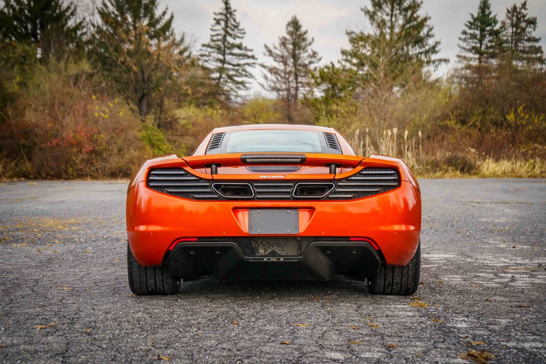 2012 McLaren MP4-12C - Image 18 of 31
