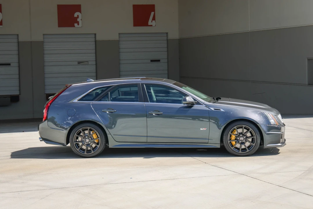 2013 Cadillac CTS-V 2nd Gen - Image 10 of 31