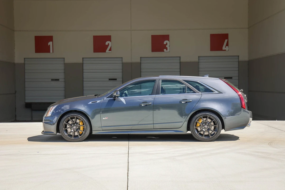 2013 Cadillac CTS-V 2nd Gen - Image 19 of 31