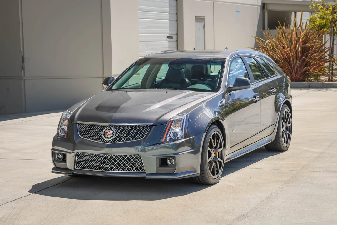 2013 Cadillac CTS-V 2nd Gen - Image 3 of 31