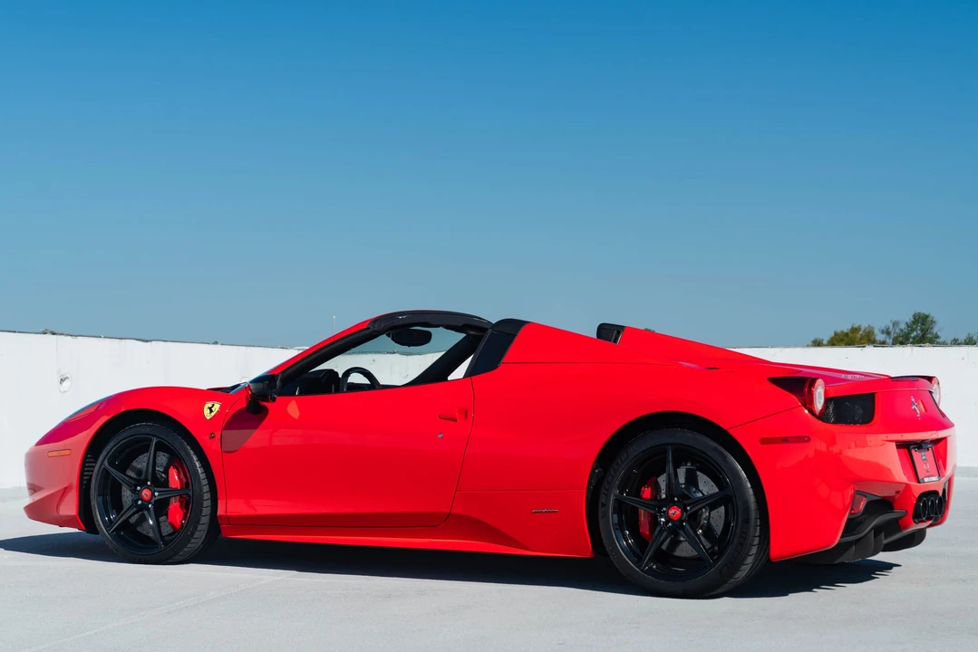 2013 Ferrari 458 Spider - Image 18 of 31