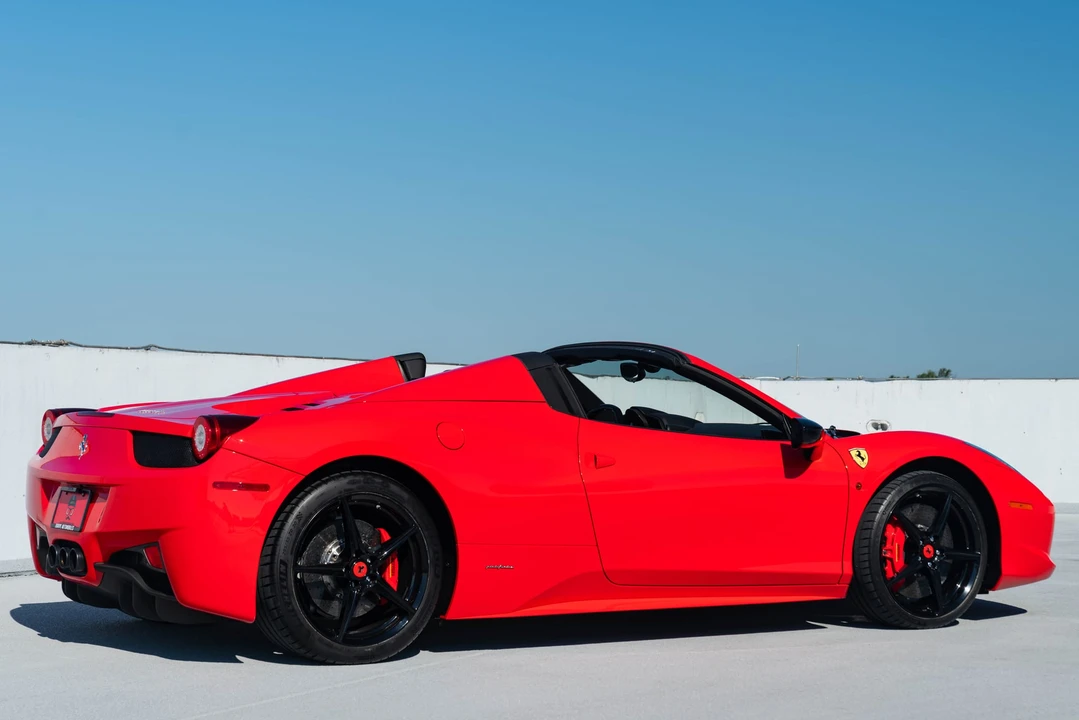 2013 Ferrari 458 Spider - Image 20 of 31