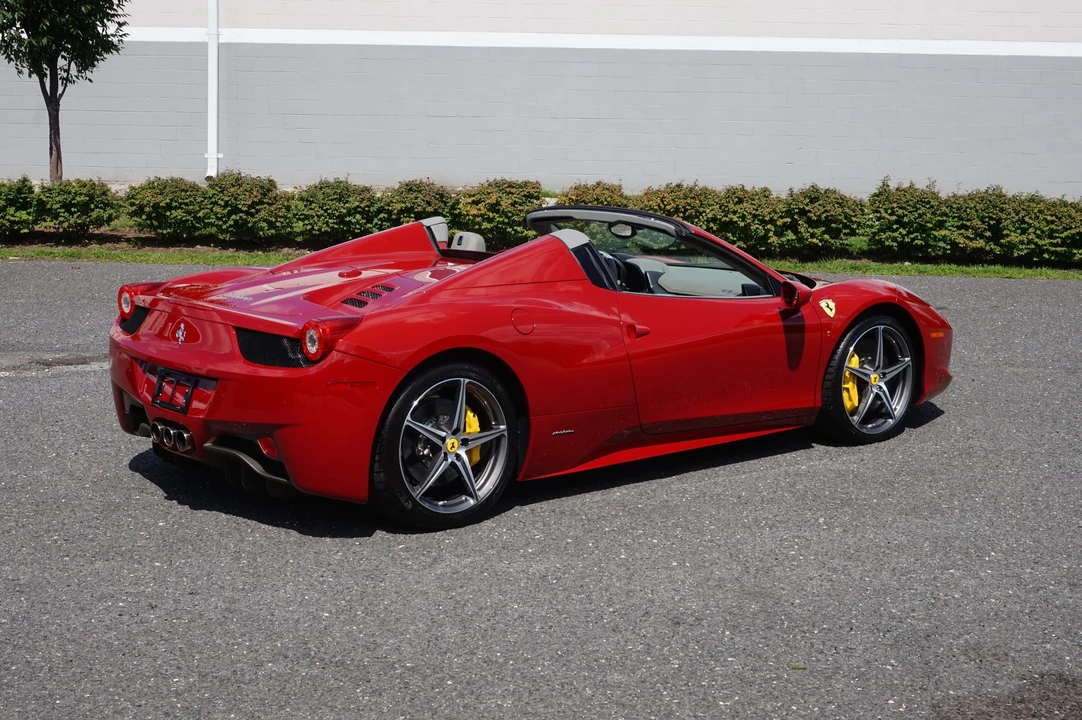 2013 Ferrari 458 Spider - Image 6 of 31