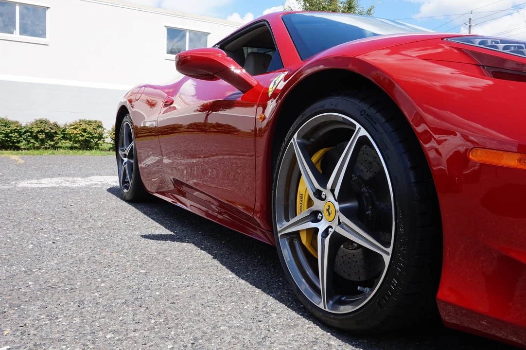 2013 Ferrari 458 Spider - Image 22 of 31