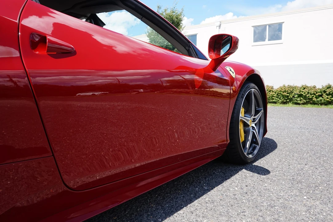 2013 Ferrari 458 Spider - Image 30 of 31