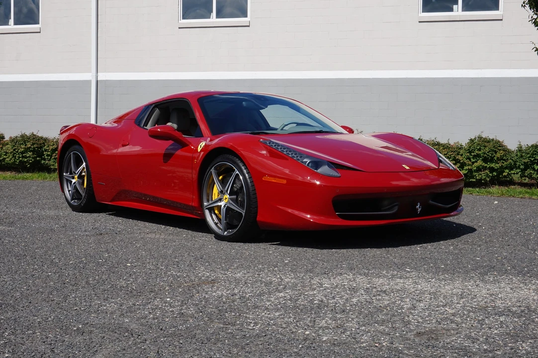 2013 Ferrari 458 Spider - Image 10 of 31