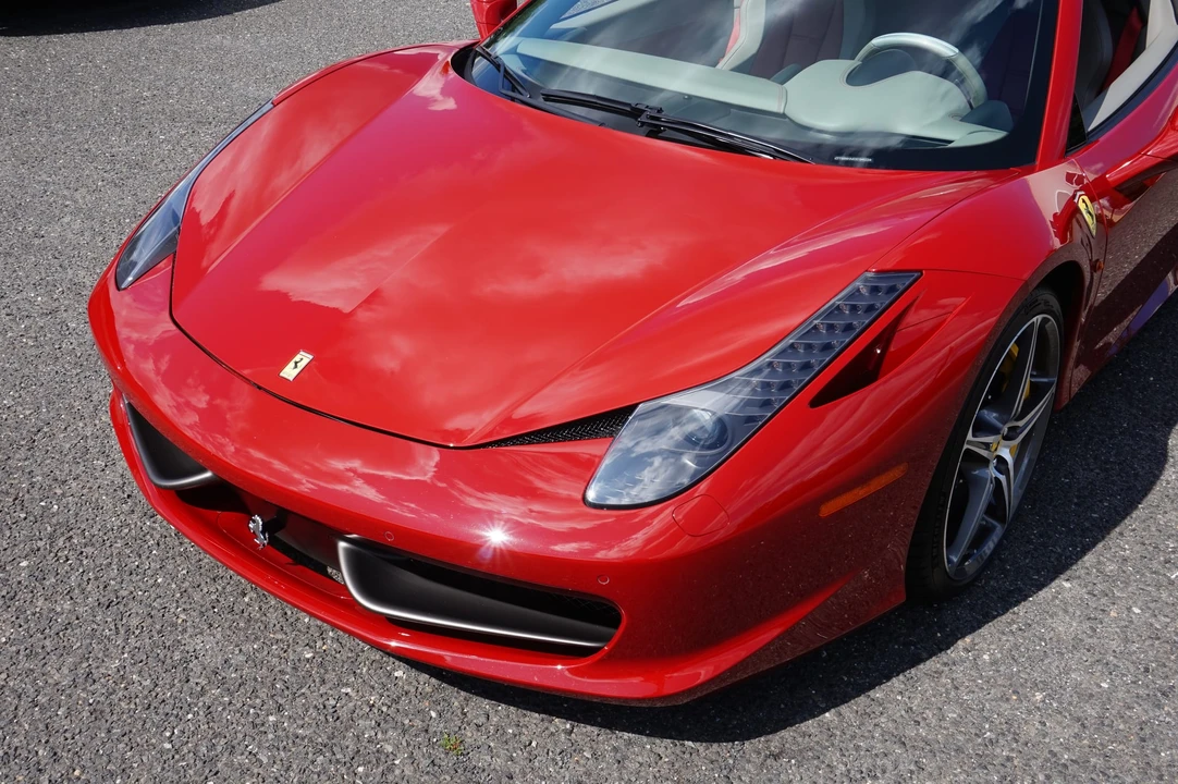 2013 Ferrari 458 Spider - Image 15 of 31