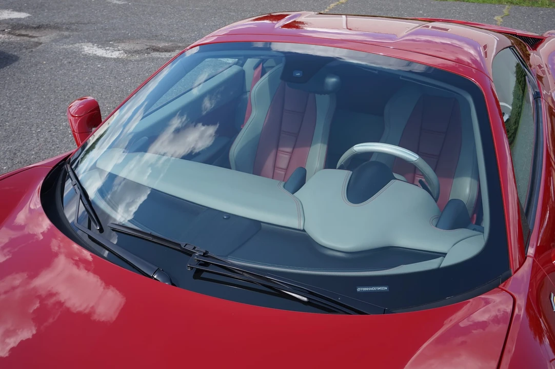 2013 Ferrari 458 Spider - Image 19 of 31