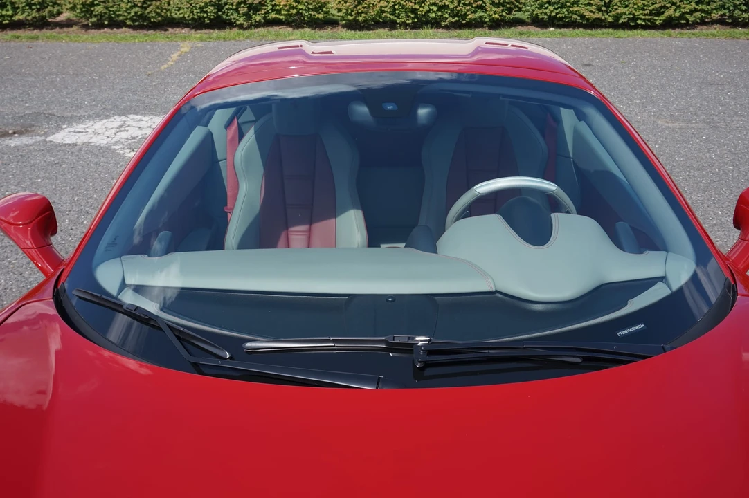 2013 Ferrari 458 Spider - Image 18 of 31
