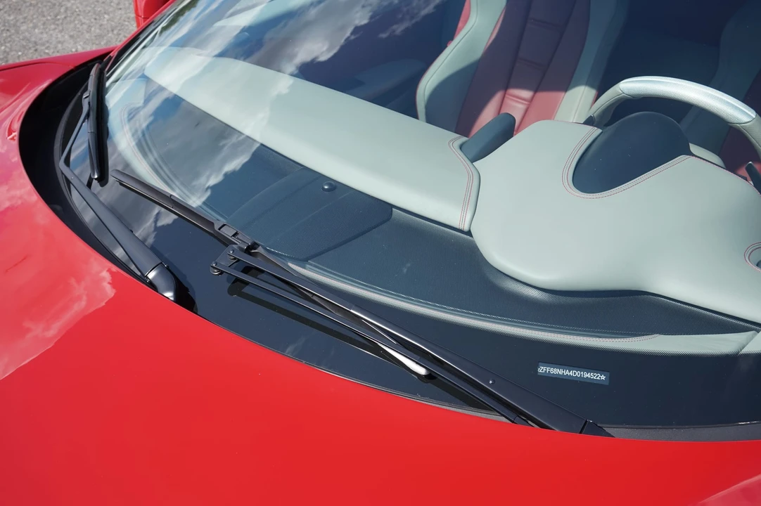 2013 Ferrari 458 Spider - Image 20 of 31