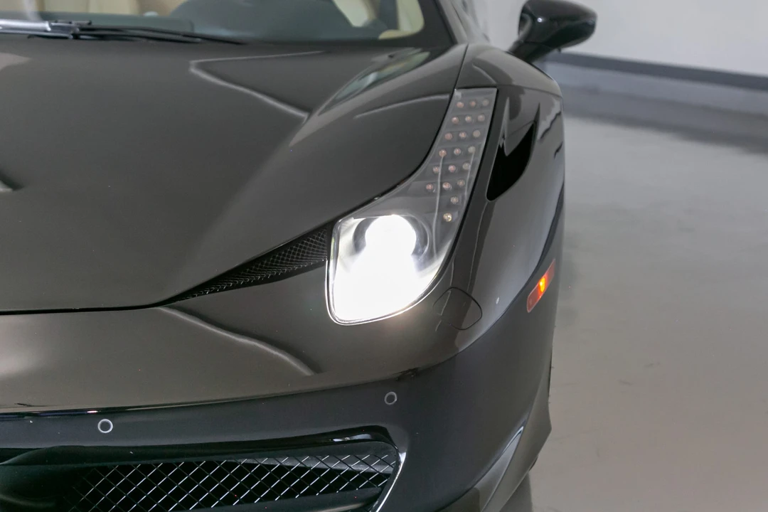 2013 Ferrari 458 Spider - Image 20 of 31