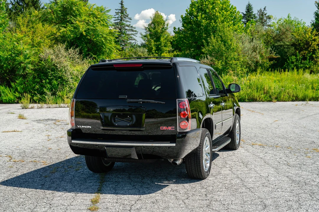 2013 GMC Yukon 3rd Gen - Image 28 of 31
