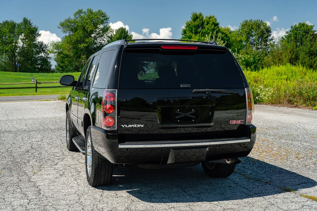 2013 GMC Yukon 3rd Gen - Image 20 of 31
