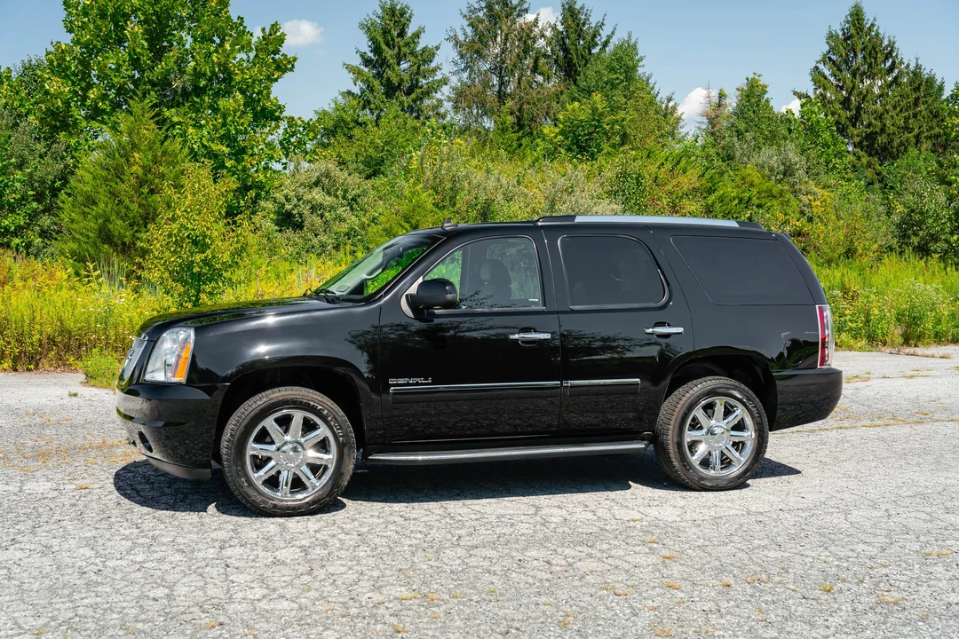 2013 GMC Yukon 3rd Gen - Image 9 of 31
