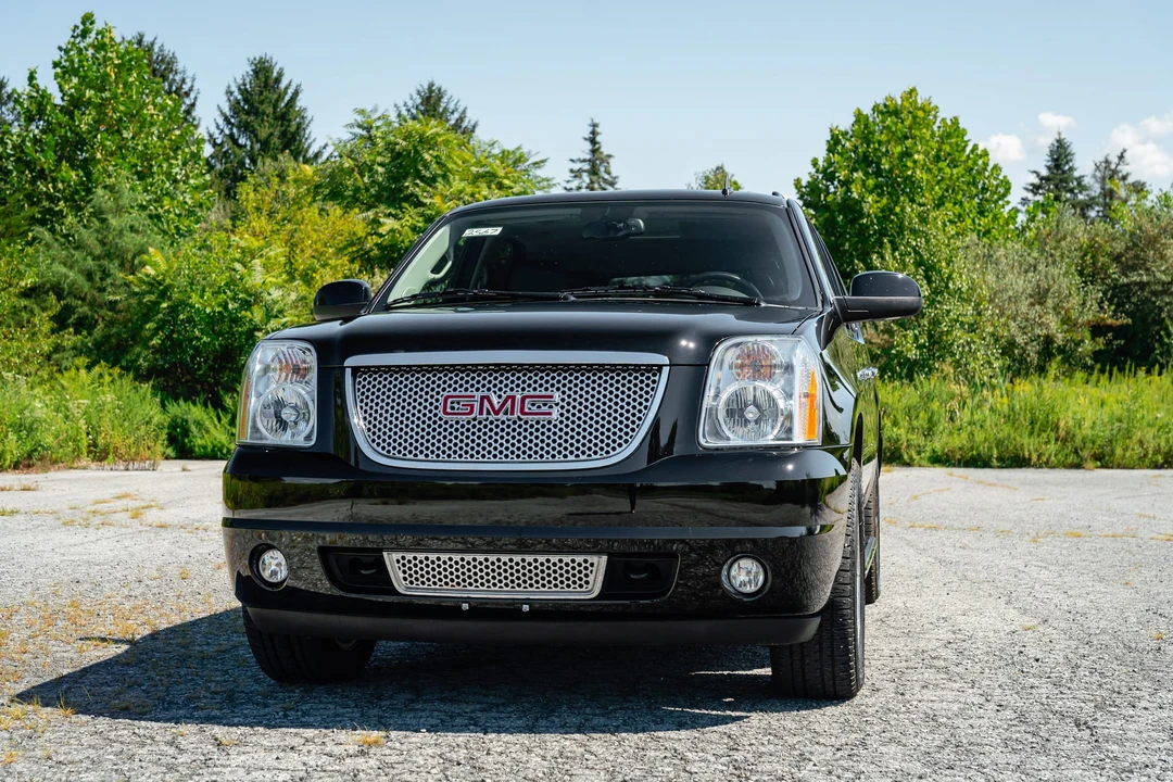 2013 GMC Yukon 3rd Gen - Image 2 of 31