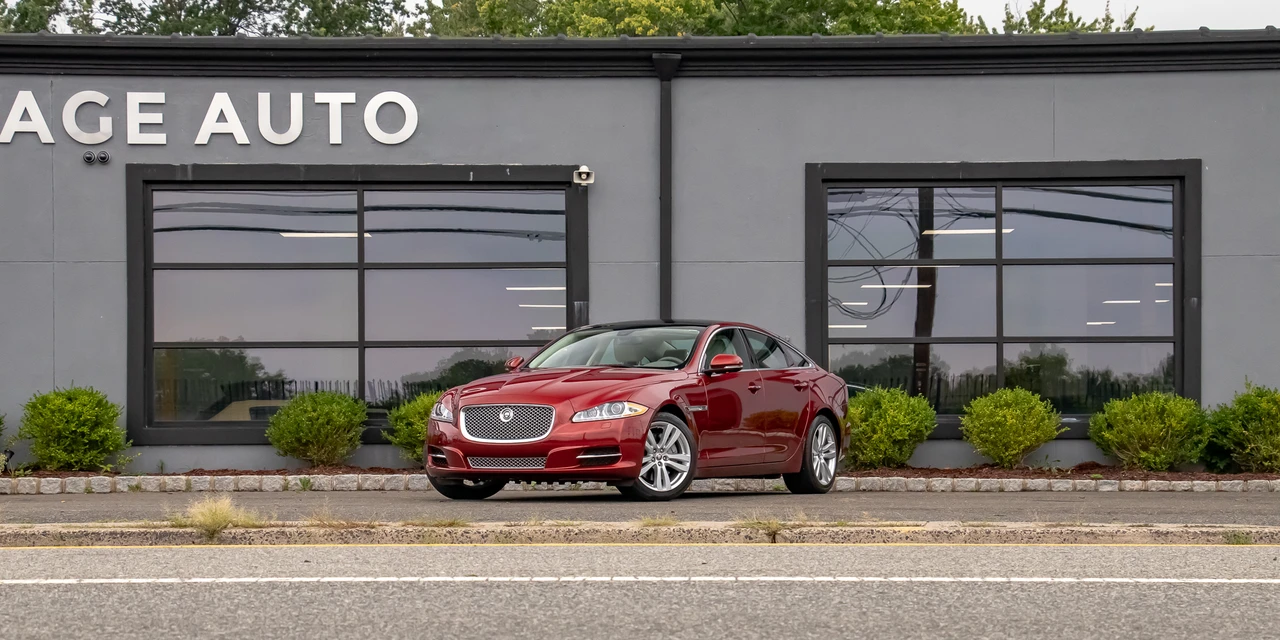 2013 Jaguar X351 XJ - Image 2 of 31