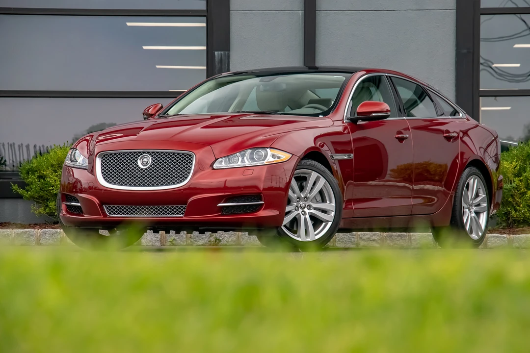 2013 Jaguar X351 XJ - Image 3 of 31