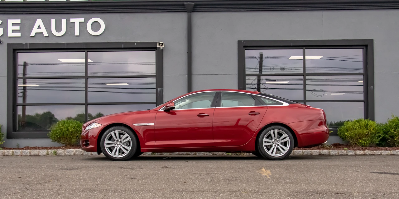 2013 Jaguar X351 XJ - Image 9 of 31