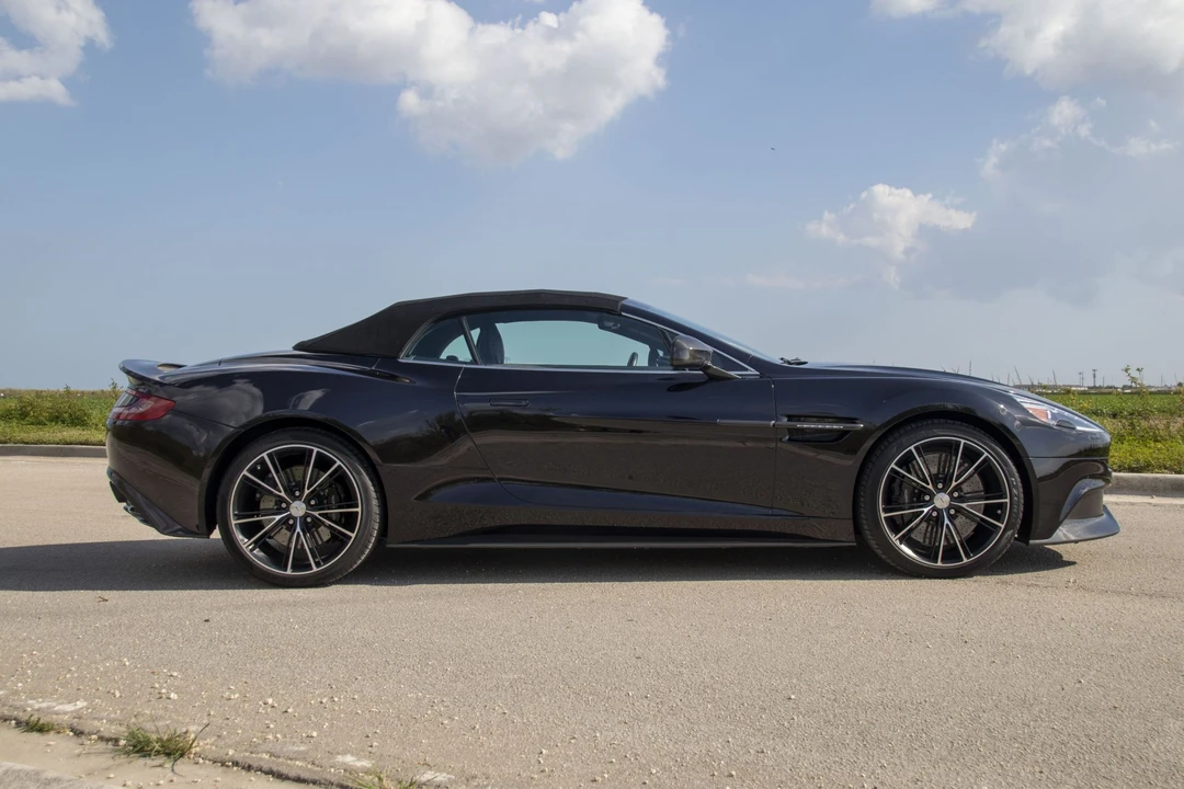 2014 Aston Martin Vanquish 2nd Gen - Image 7 of 31