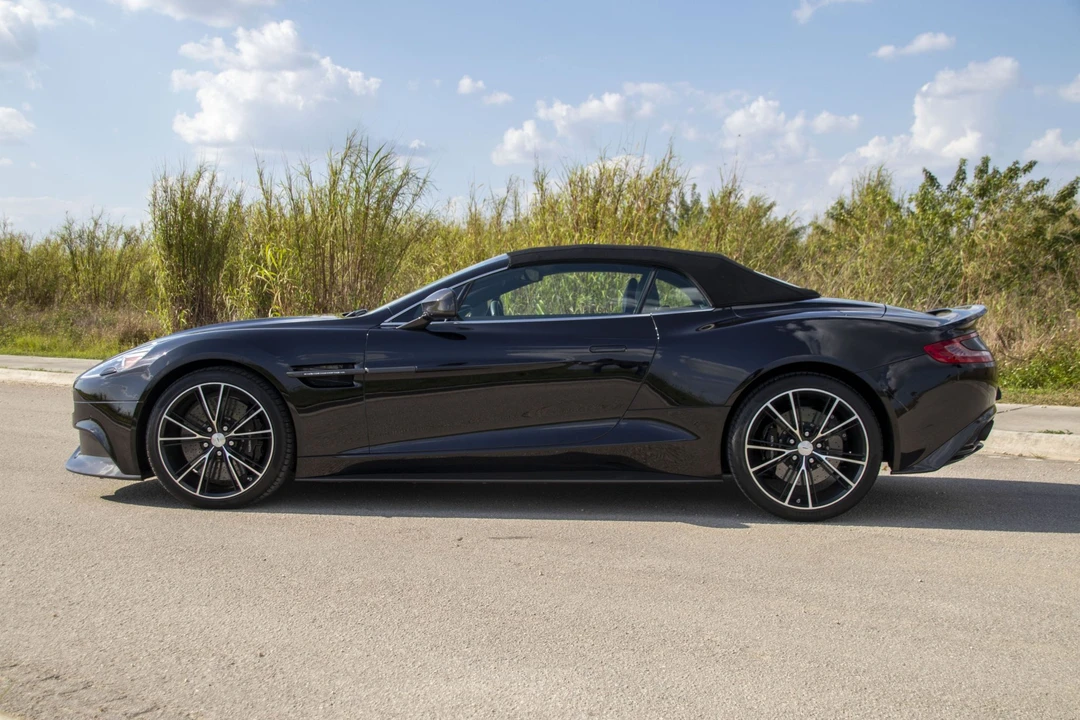 2014 Aston Martin Vanquish 2nd Gen - Image 14 of 31