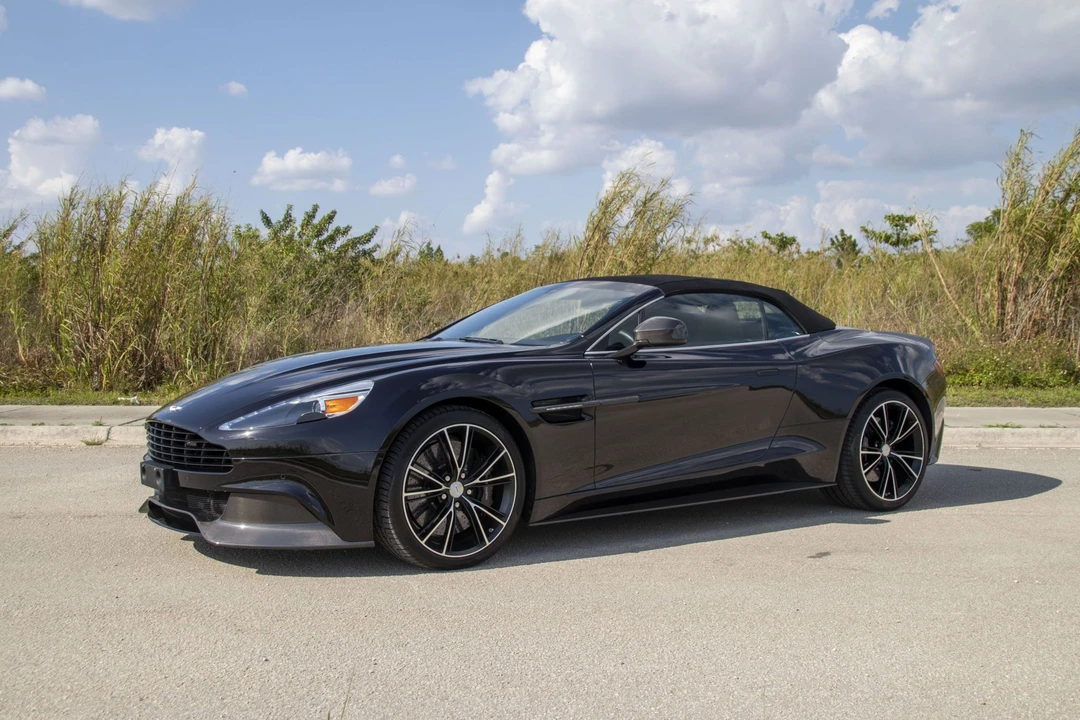 2014 Aston Martin Vanquish 2nd Gen - Image 2 of 31