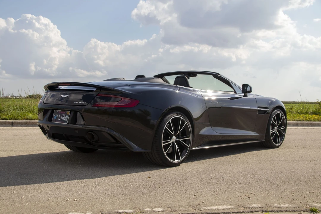 2014 Aston Martin Vanquish 2nd Gen - Image 24 of 31