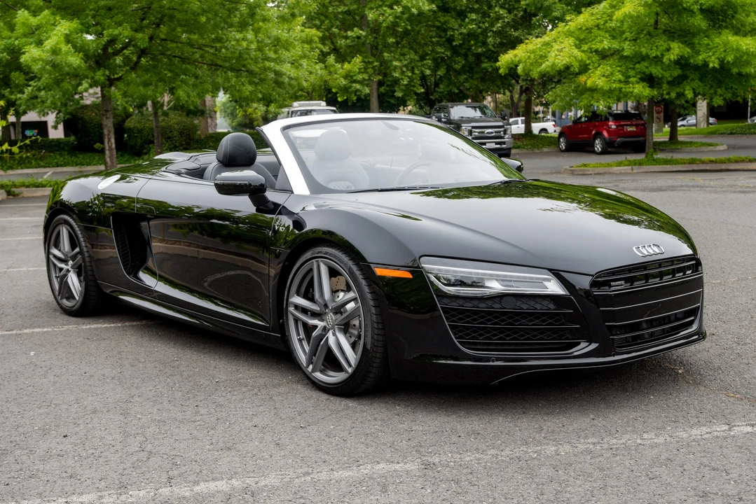 2014 Audi 42 R8 - Image 8 of 31