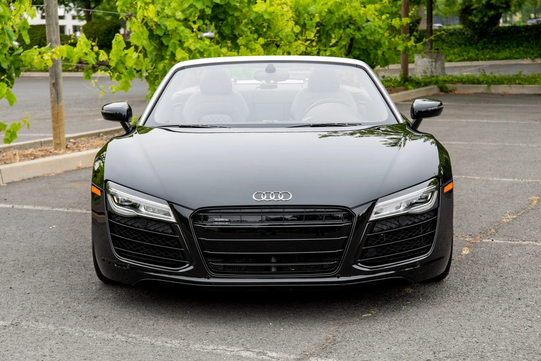 2014 Audi 42 R8 - Image 9 of 31