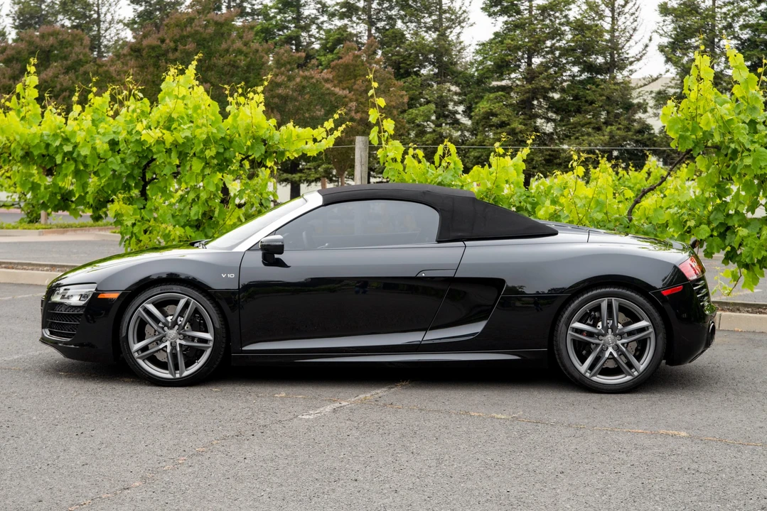 2014 Audi 42 R8 - Image 11 of 31