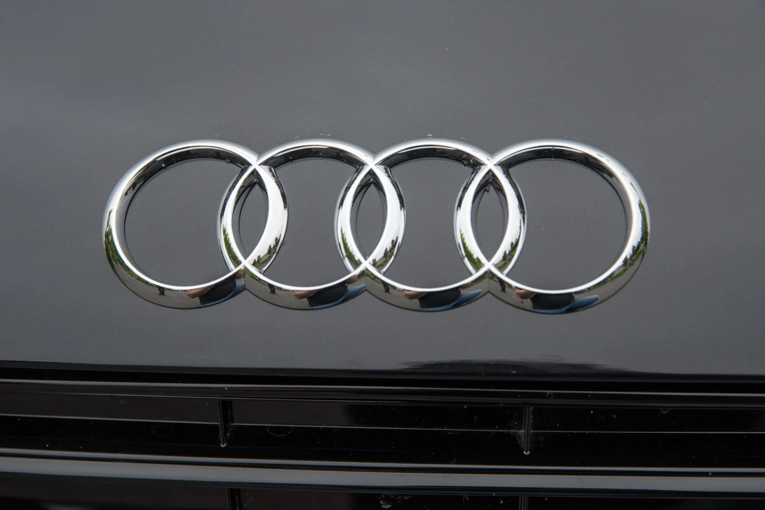 2014 Audi 42 R8 - Image 26 of 31