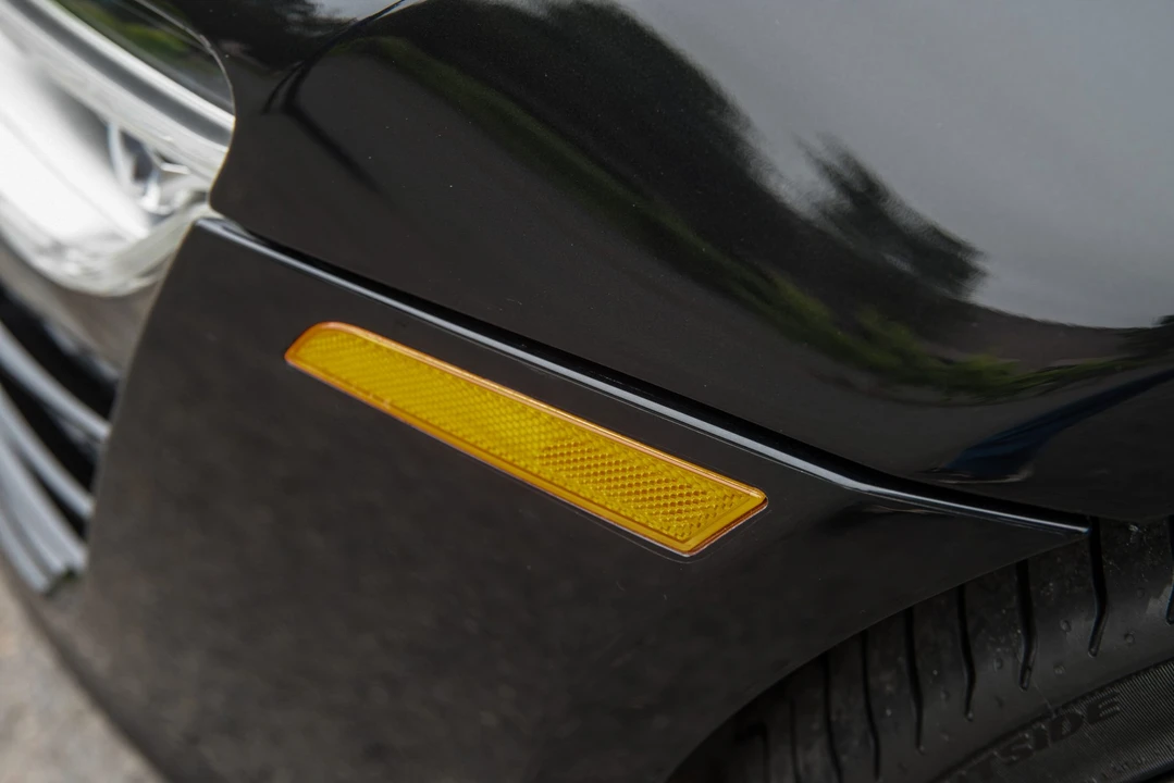 2014 Audi 42 R8 - Image 28 of 31