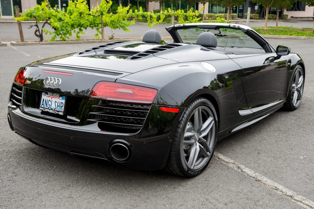 2014 Audi 42 R8 - Image 6 of 31
