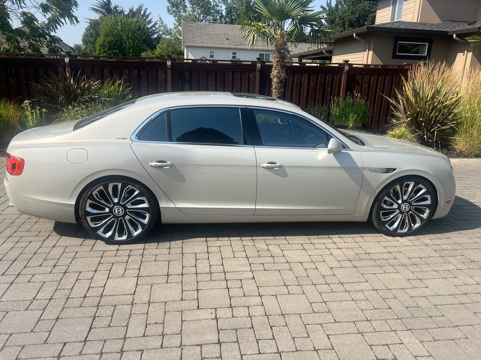 2014 Bentley Continental Flying Spur - Image 17 of 31