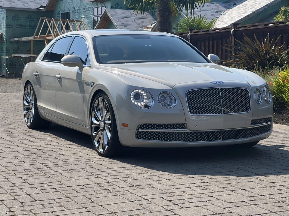 2014 Bentley Continental Flying Spur - Image 9 of 31