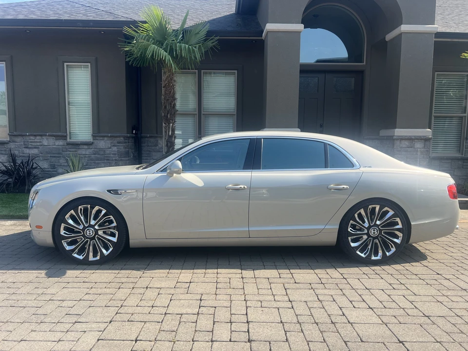 2014 Bentley Continental Flying Spur - Image 31 of 31