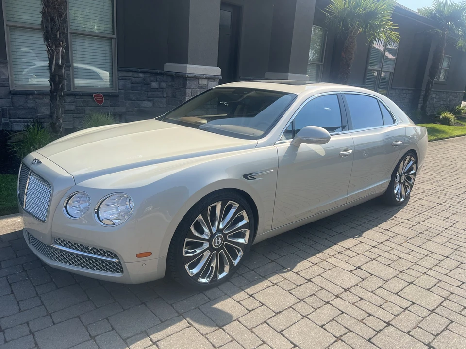 2014 Bentley Continental Flying Spur - Image 2 of 31
